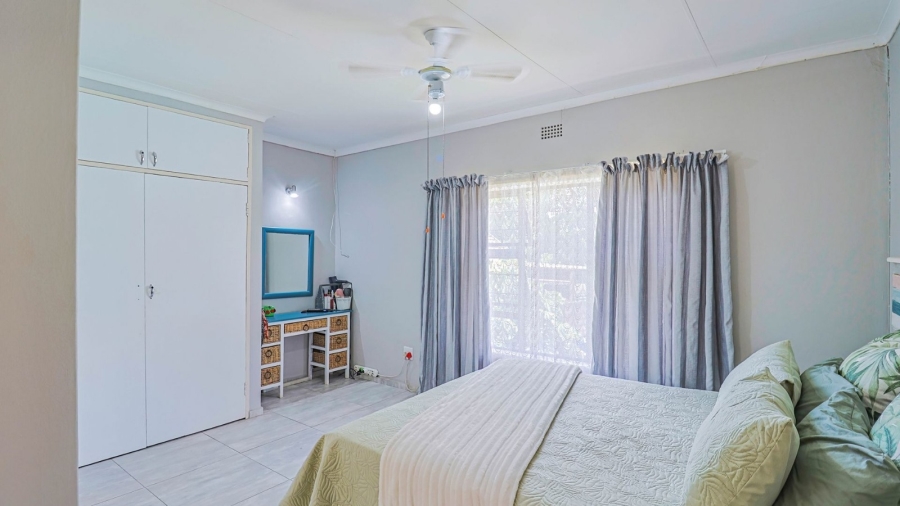 4 Bedroom Property for Sale in Safari Gardens North West